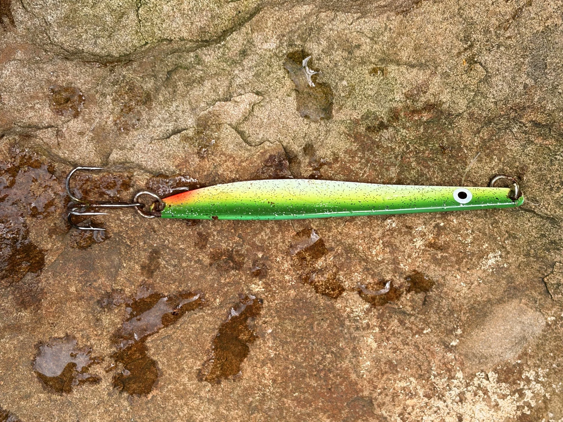 Durchlaufblinker auf Meerforelle: Montage, Einzelhaken und die Frage, ob wirklich weniger Fische aussteigen